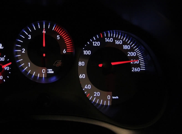 Seat Leon FR 2.0 TDI 170 230 km/h