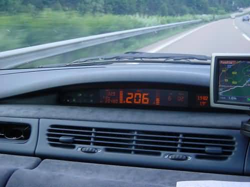 Renault Espace 2.2 DCI 130 hp 206 km/h